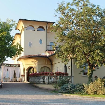 Villa Belvedere 1849 Misano di Gera d'Adda Luaran gambar
