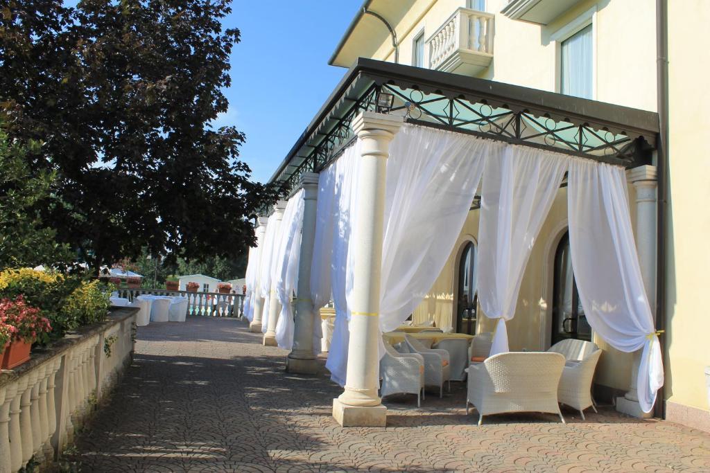 Villa Belvedere 1849 Misano di Gera d'Adda Luaran gambar